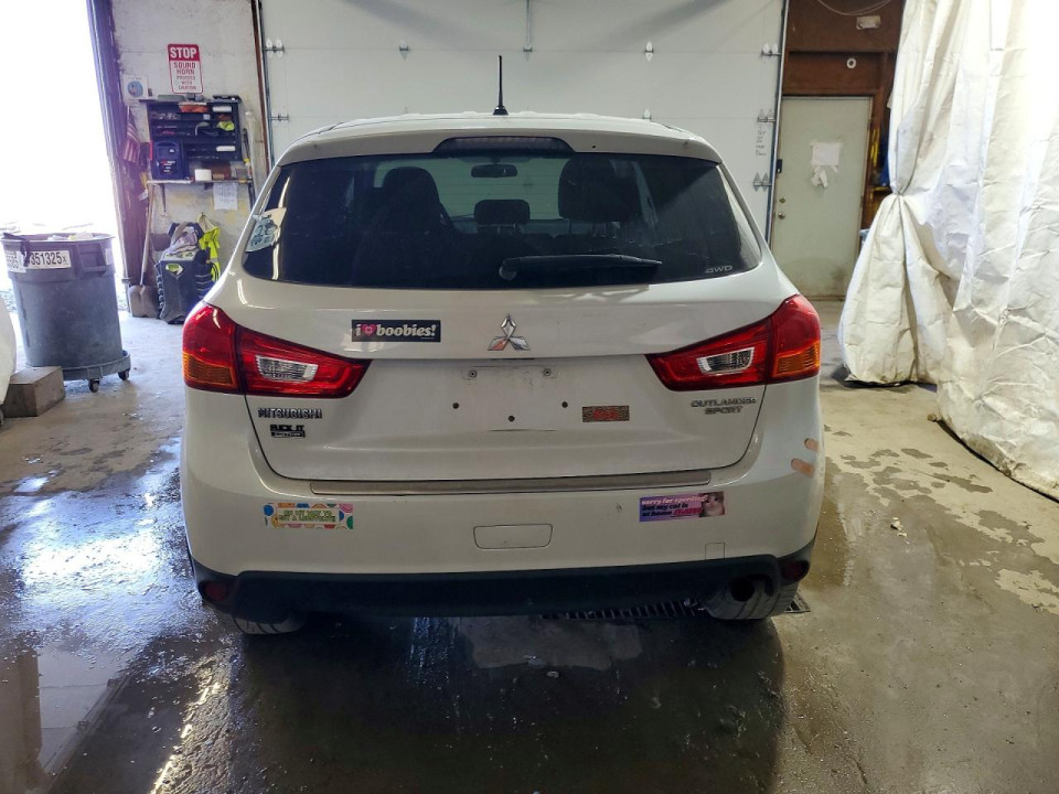 Mitsubishi OUTLANDER 2015 — Copart
