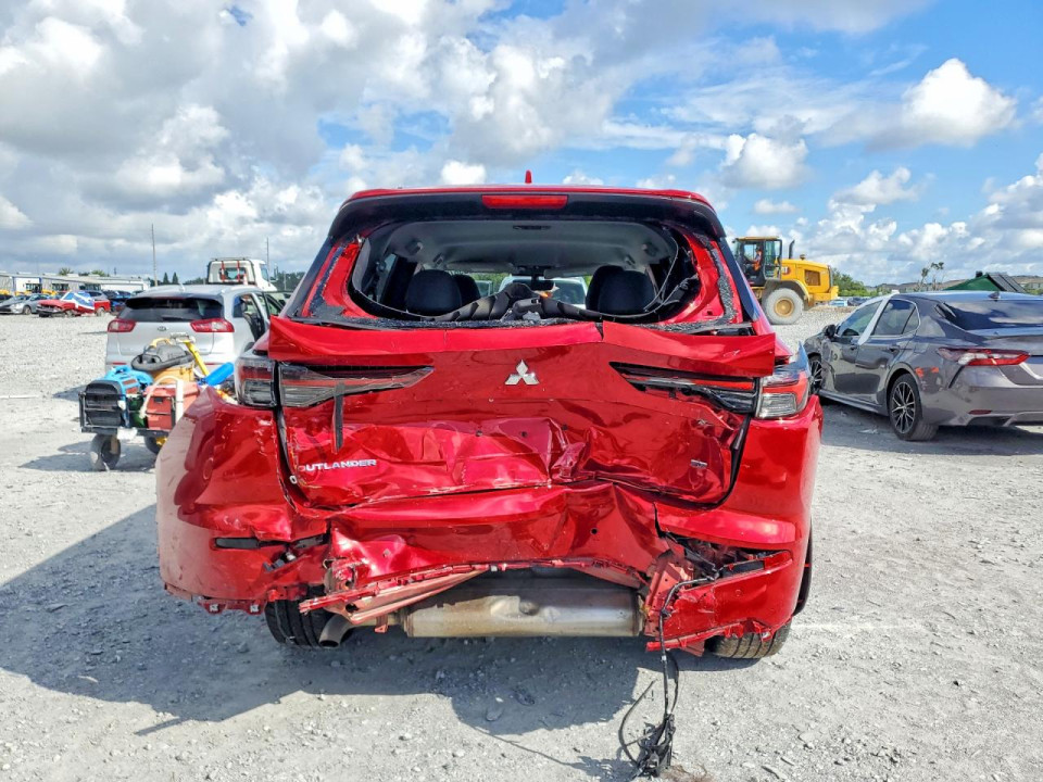 Mitsubishi OUTLANDER 2025 — Copart