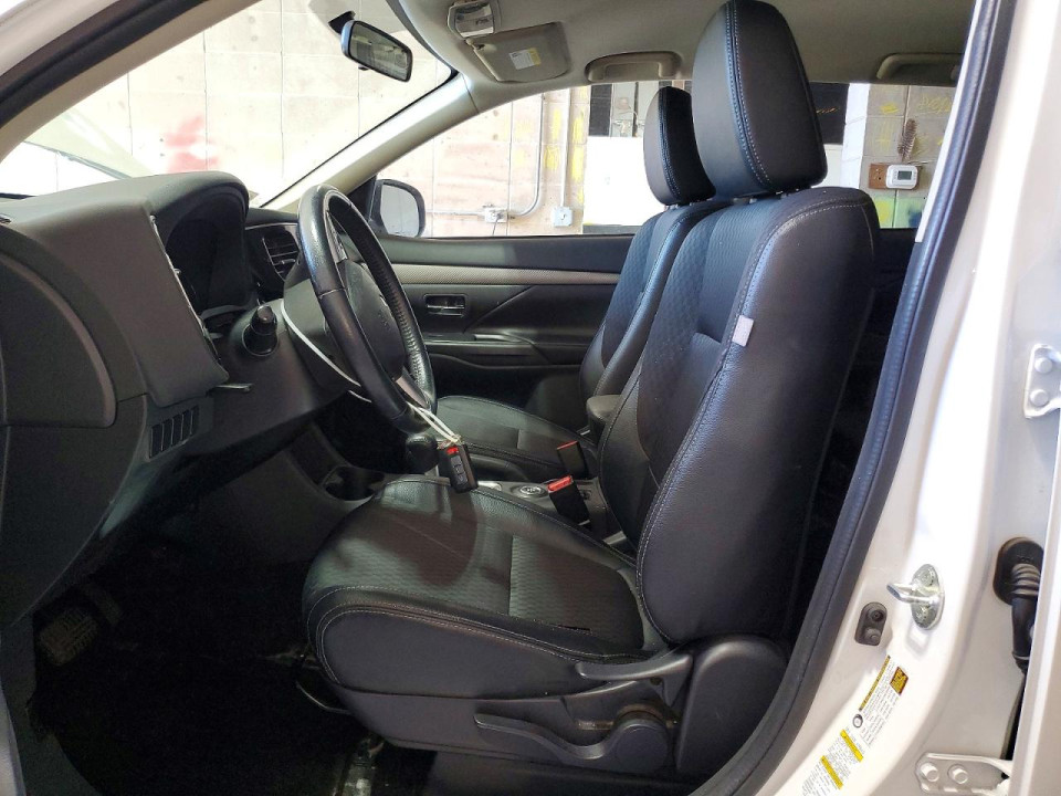 Mitsubishi OUTLANDER 2015 — Copart