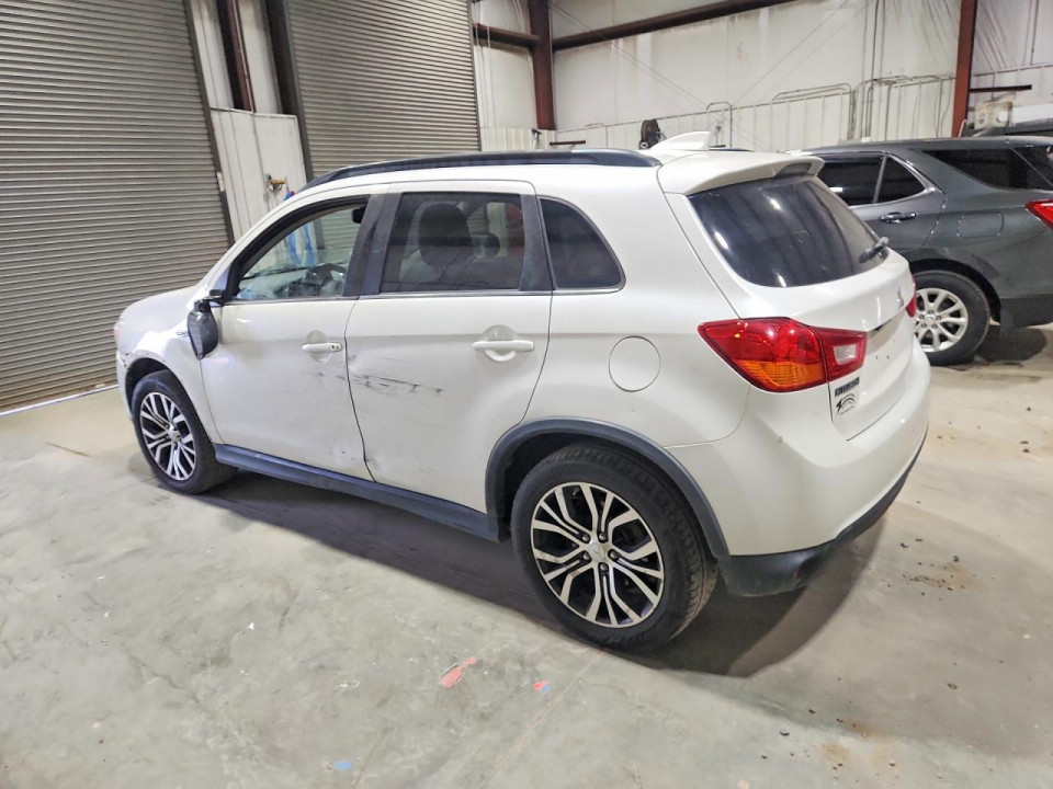 Mitsubishi OUTLANDER 2017 — Copart