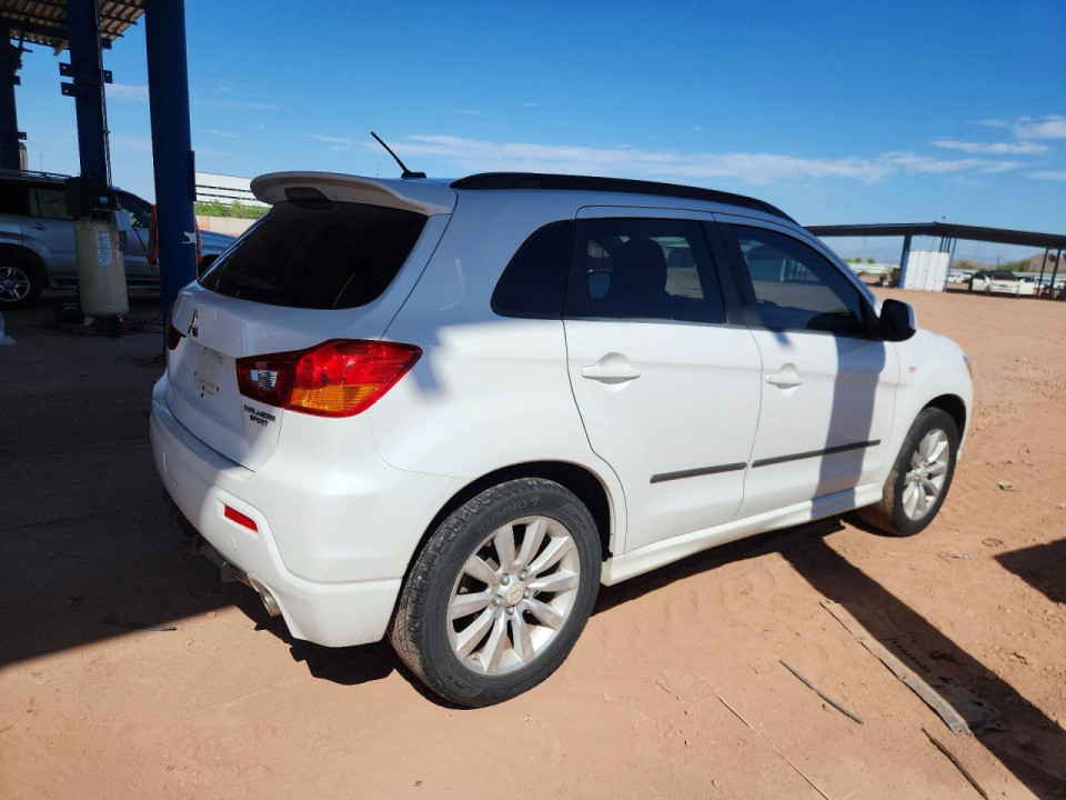 Mitsubishi OUTLANDER 2011 — Copart