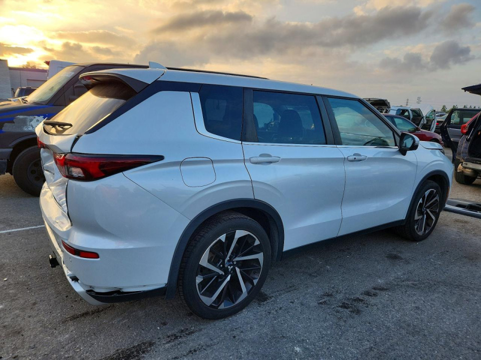 Mitsubishi OUTLANDER 2023 — Copart