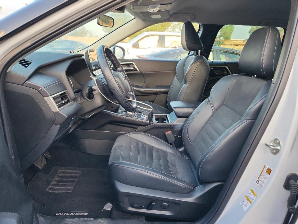 Mitsubishi OUTLANDER 2023 — Copart