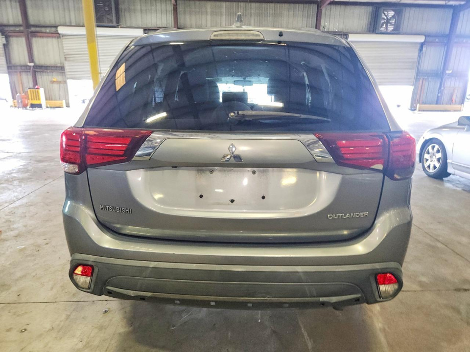 Mitsubishi OUTLANDER 2017 — Copart