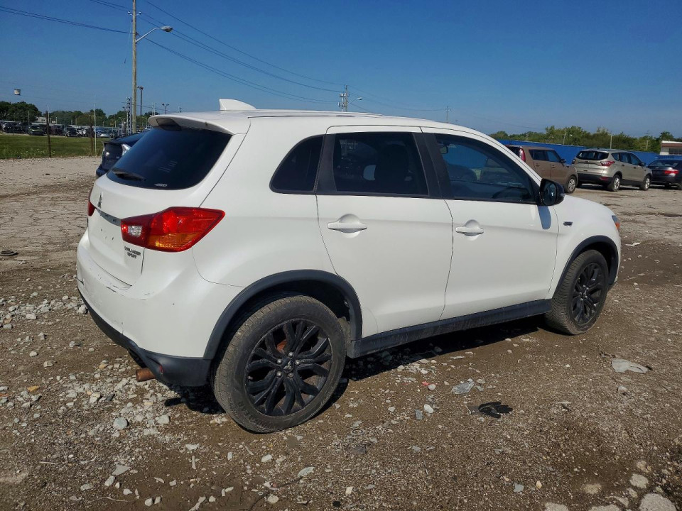 Mitsubishi OUTLANDER 2017 — Copart