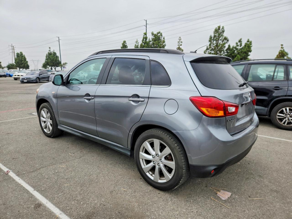 Mitsubishi OUTLANDER 2013 — Copart