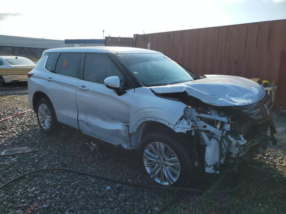 Mitsubishi OUTLANDER 2023 — Copart