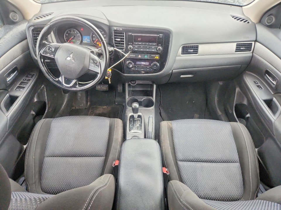 Mitsubishi OUTLANDER 2016 — Copart
