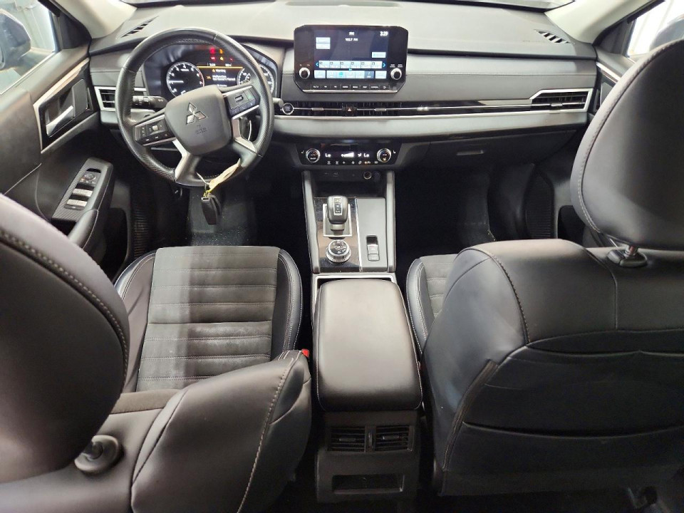 Mitsubishi OUTLANDER 2024 — Copart