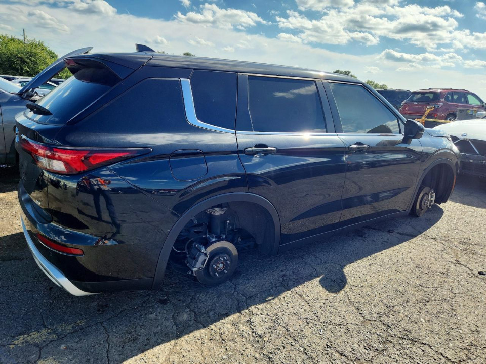 Mitsubishi OUTLANDER 2023 — Copart
