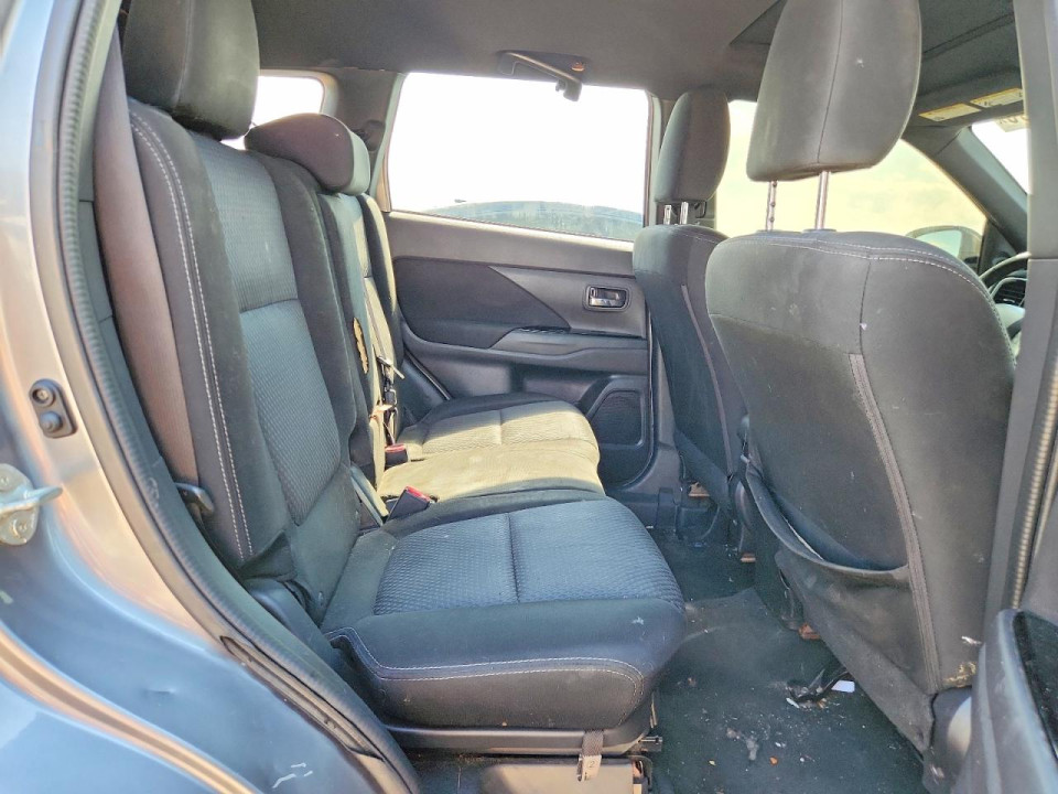 Mitsubishi OUTLANDER 2018 — Copart
