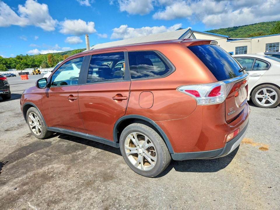 Mitsubishi OUTLANDER 2015 — Copart