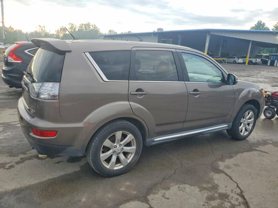 Mitsubishi OUTLANDER 2013 — Copart