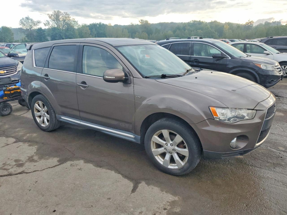 Mitsubishi OUTLANDER 2013 — Copart