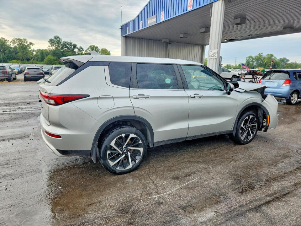 Mitsubishi OUTLANDER 2023 — Copart