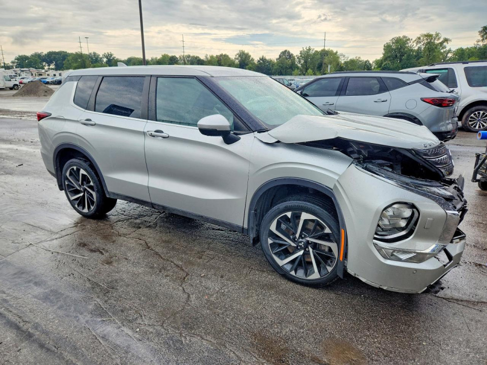 Mitsubishi OUTLANDER 2023 — Copart