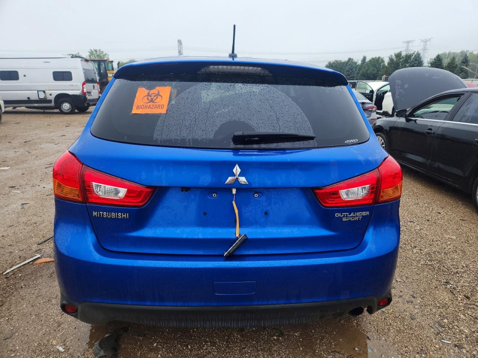 Mitsubishi OUTLANDER 2015 — Copart