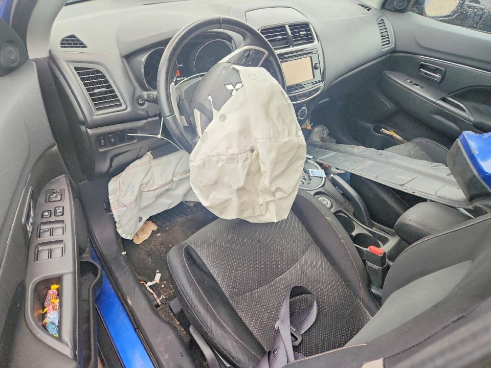Mitsubishi OUTLANDER 2015 — Copart