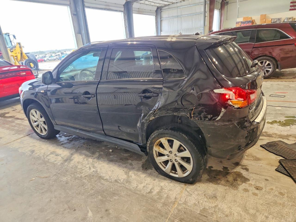 Mitsubishi OUTLANDER 2015 — Copart