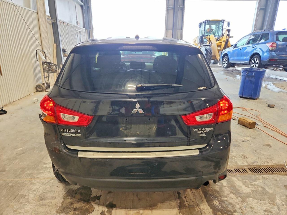 Mitsubishi OUTLANDER 2015 — Copart
