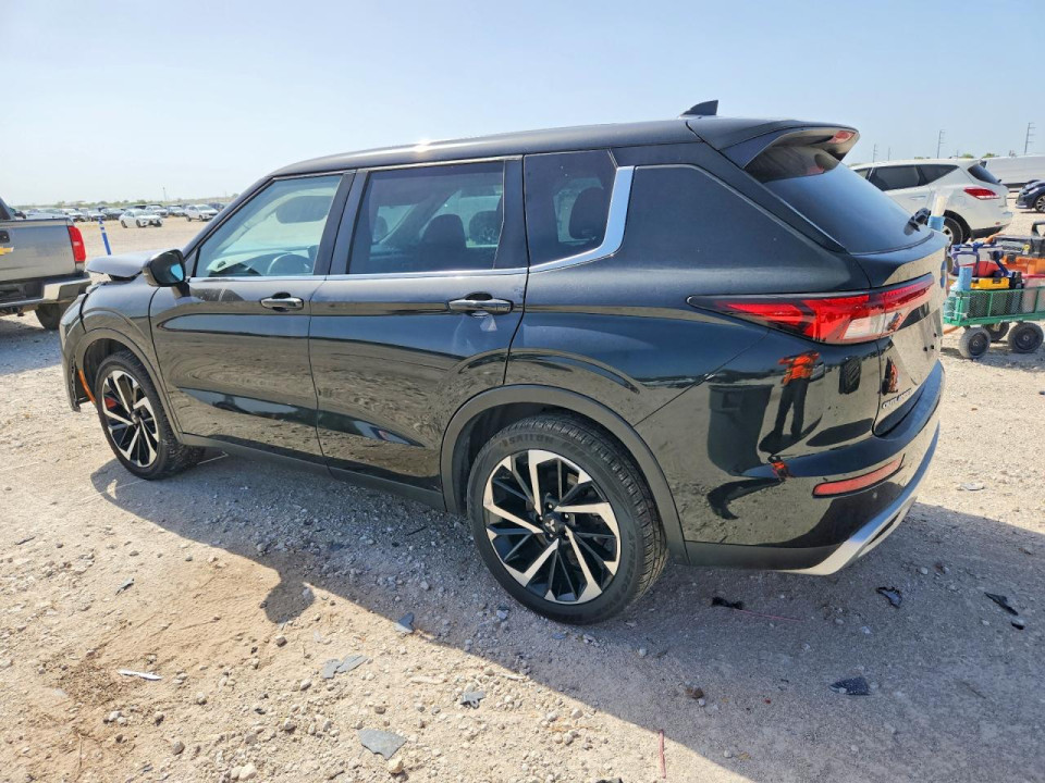 Mitsubishi OUTLANDER 2023 — Copart