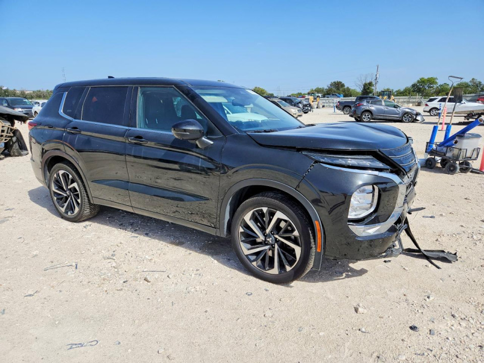 Mitsubishi OUTLANDER 2023 — Copart