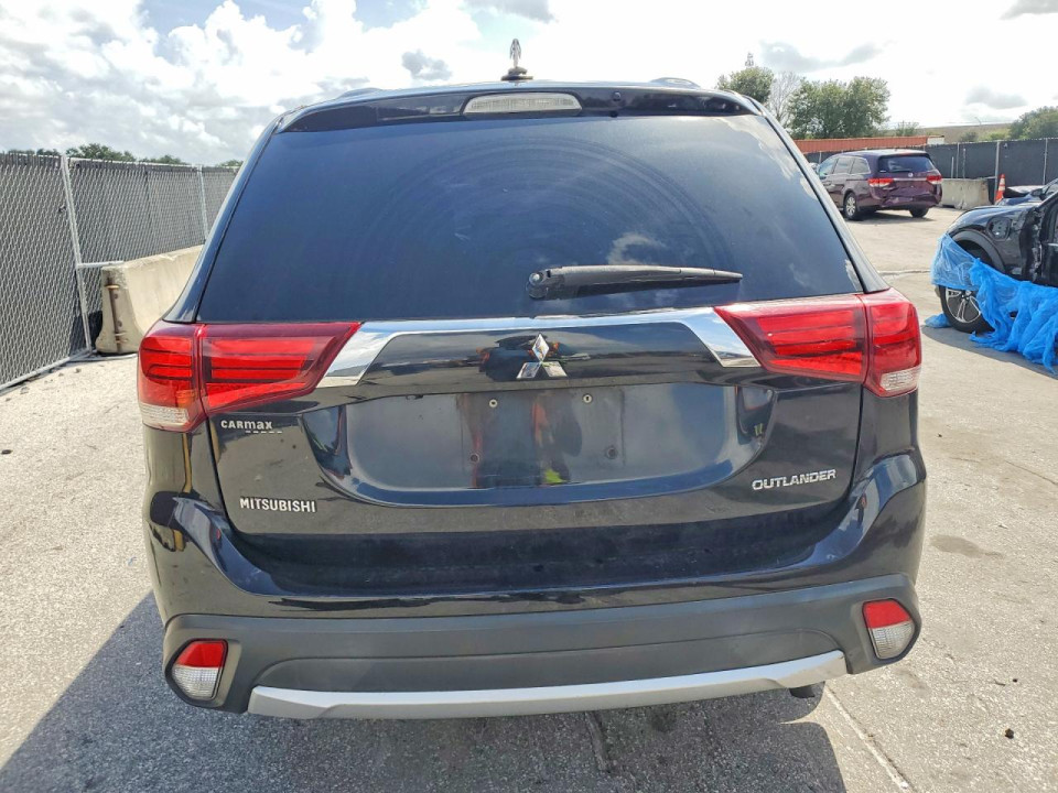 Mitsubishi OUTLANDER 2018 — Copart
