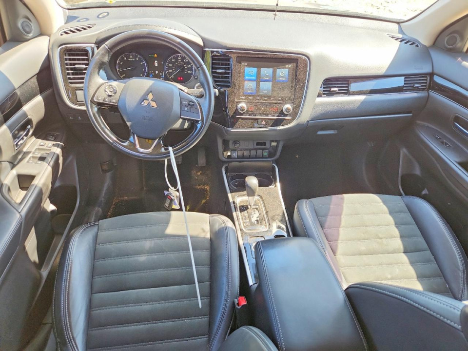 Mitsubishi OUTLANDER 2020 — Copart