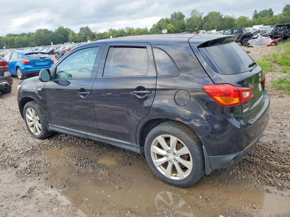 Mitsubishi OUTLANDER 2015 — Copart