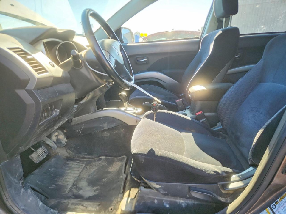Mitsubishi OUTLANDER 2012 — Copart