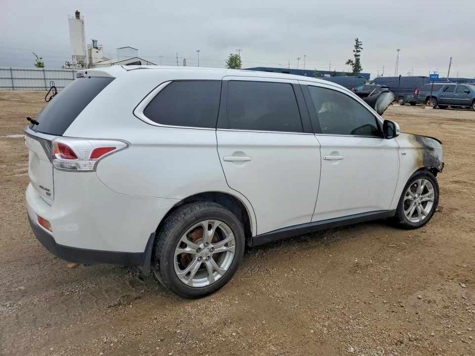 Mitsubishi OUTLANDER 2014 — Copart