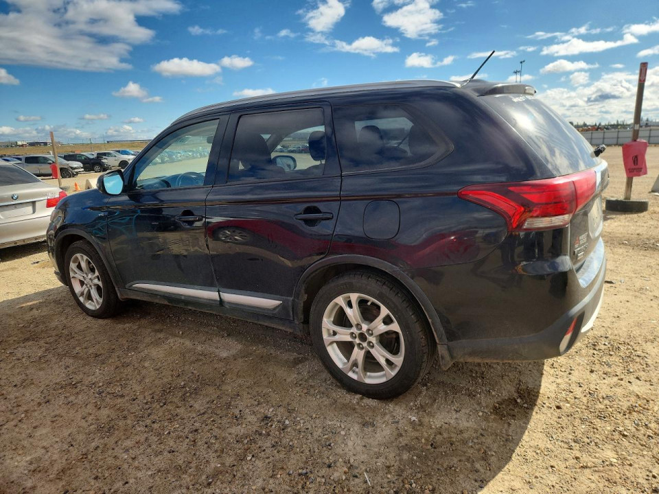 Mitsubishi OUTLANDER 2016 — Copart