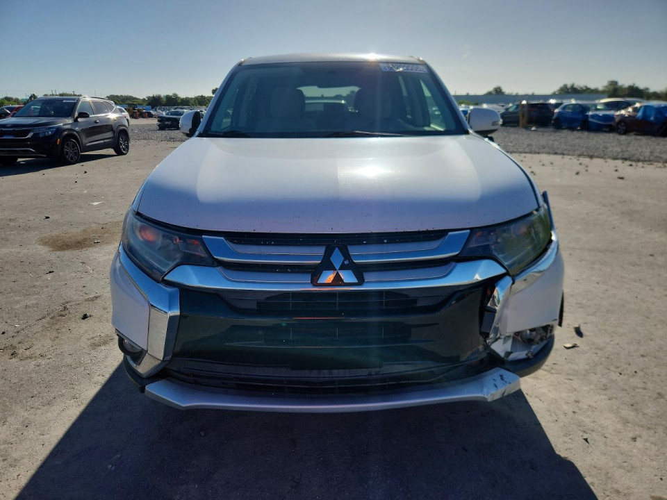 Mitsubishi OUTLANDER 2016 — Copart