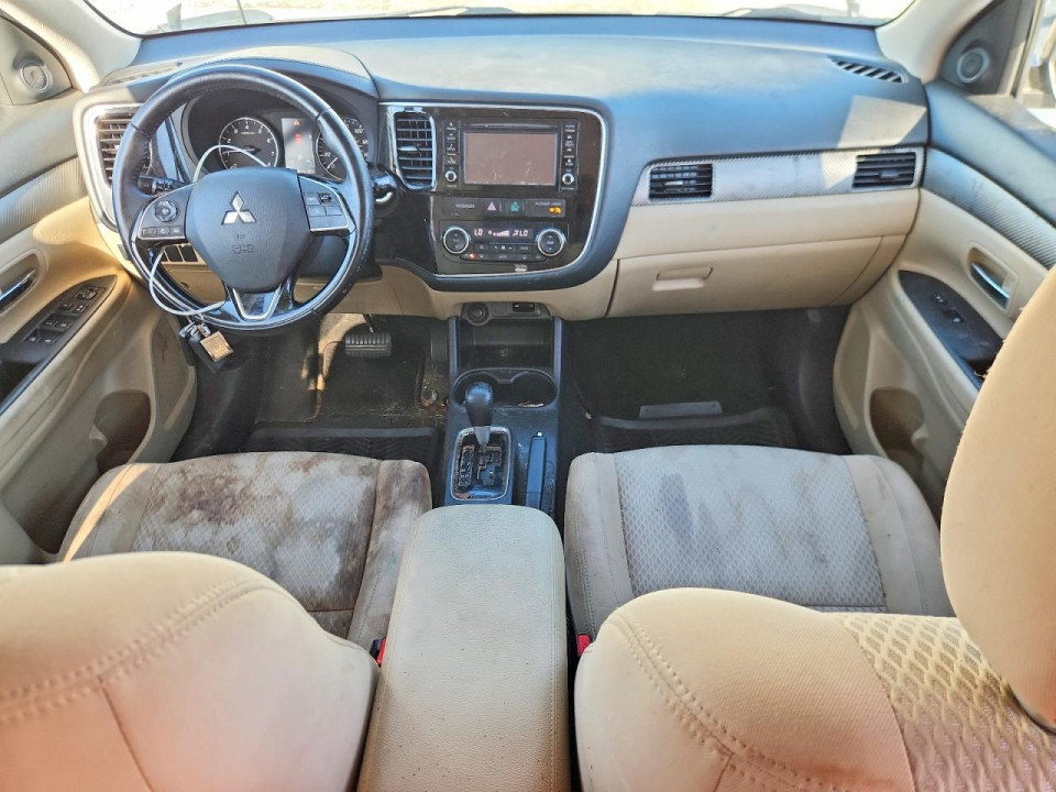 Mitsubishi OUTLANDER 2016 — Copart