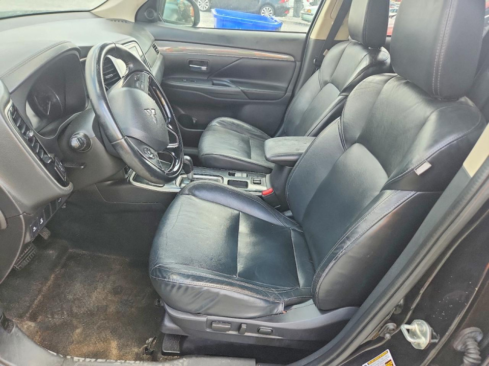 Mitsubishi OUTLANDER 2020 — Copart