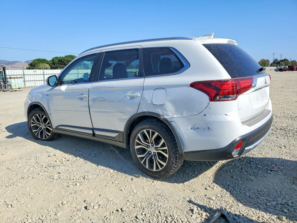 Mitsubishi OUTLANDER 2017 — Copart