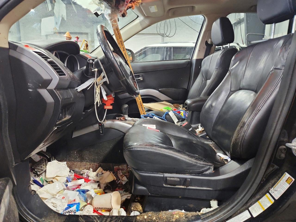 Mitsubishi OUTLANDER 2013 — Copart