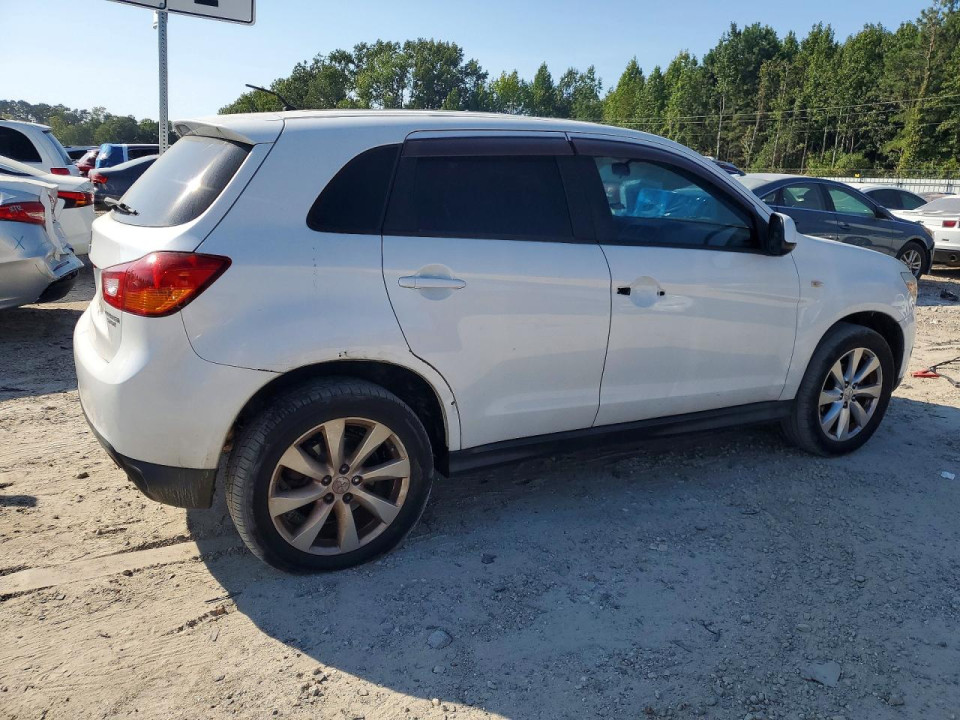 Mitsubishi OUTLANDER 2015 — Copart
