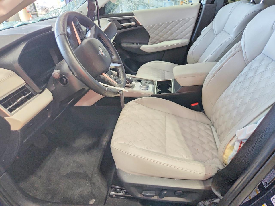 Mitsubishi OUTLANDER 2024 — Copart