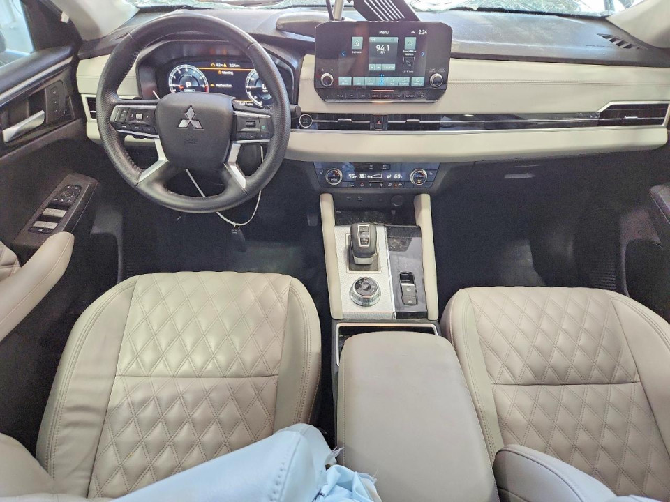 Mitsubishi OUTLANDER 2024 — Copart