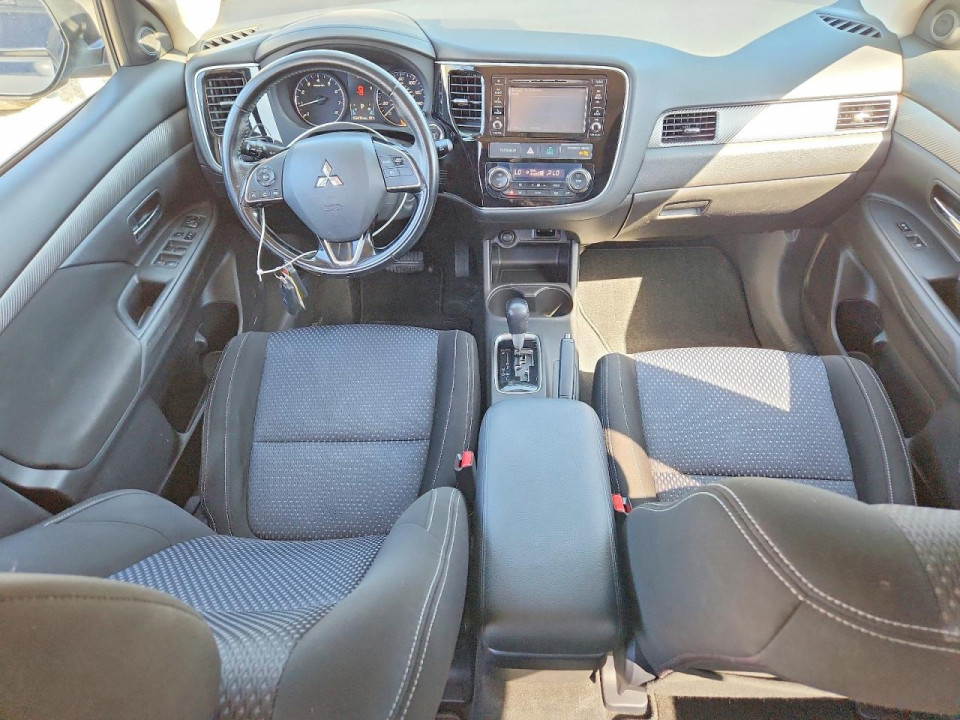 Mitsubishi OUTLANDER 2016 — Copart