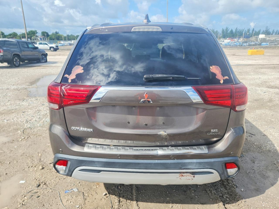 Mitsubishi OUTLANDER 2020 — Copart