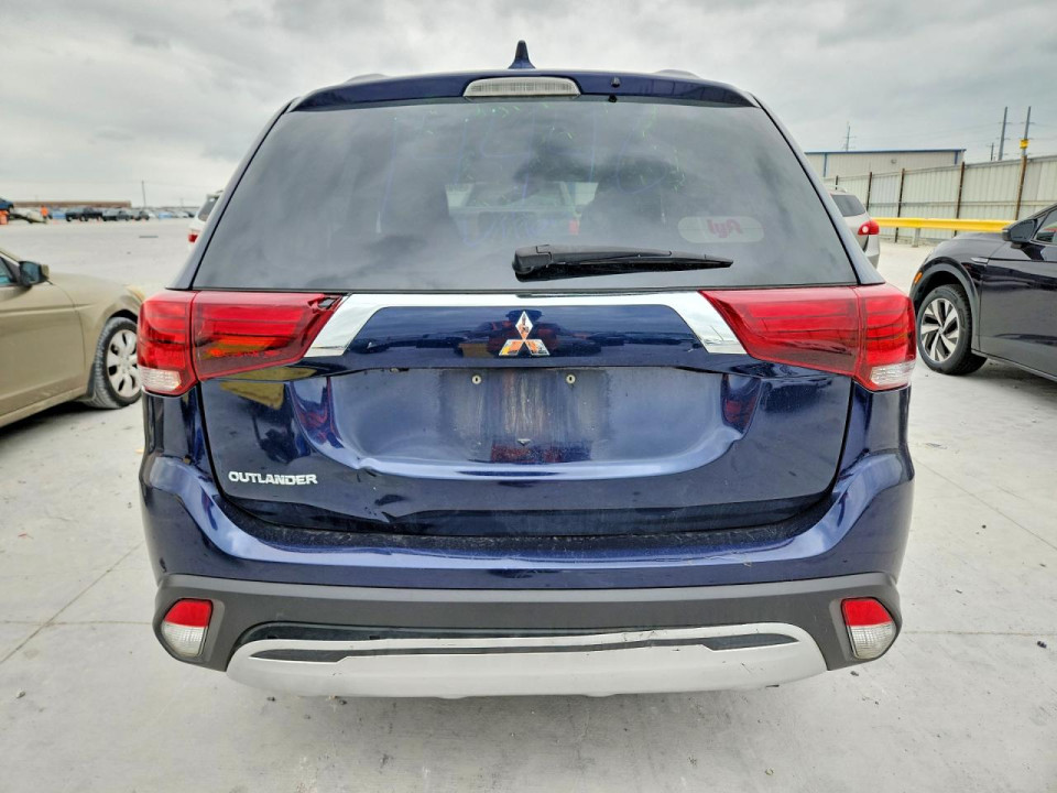 Mitsubishi OUTLANDER 2020 — Copart