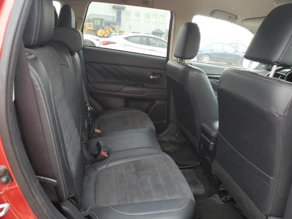 Mitsubishi OUTLANDER 2018 — Copart