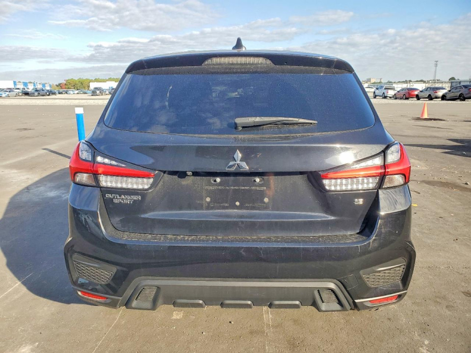 Mitsubishi OUTLANDER 2021 — Copart