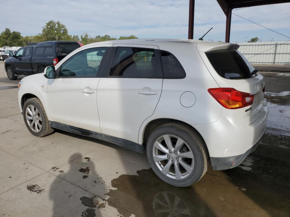 Mitsubishi OUTLANDER 2015 — Copart