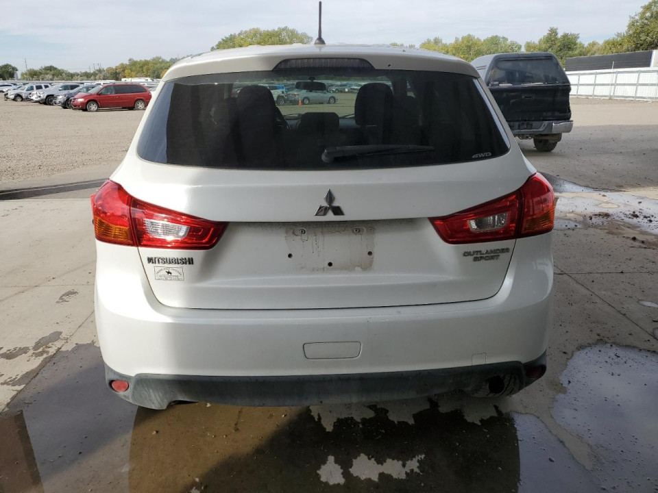 Mitsubishi OUTLANDER 2015 — Copart