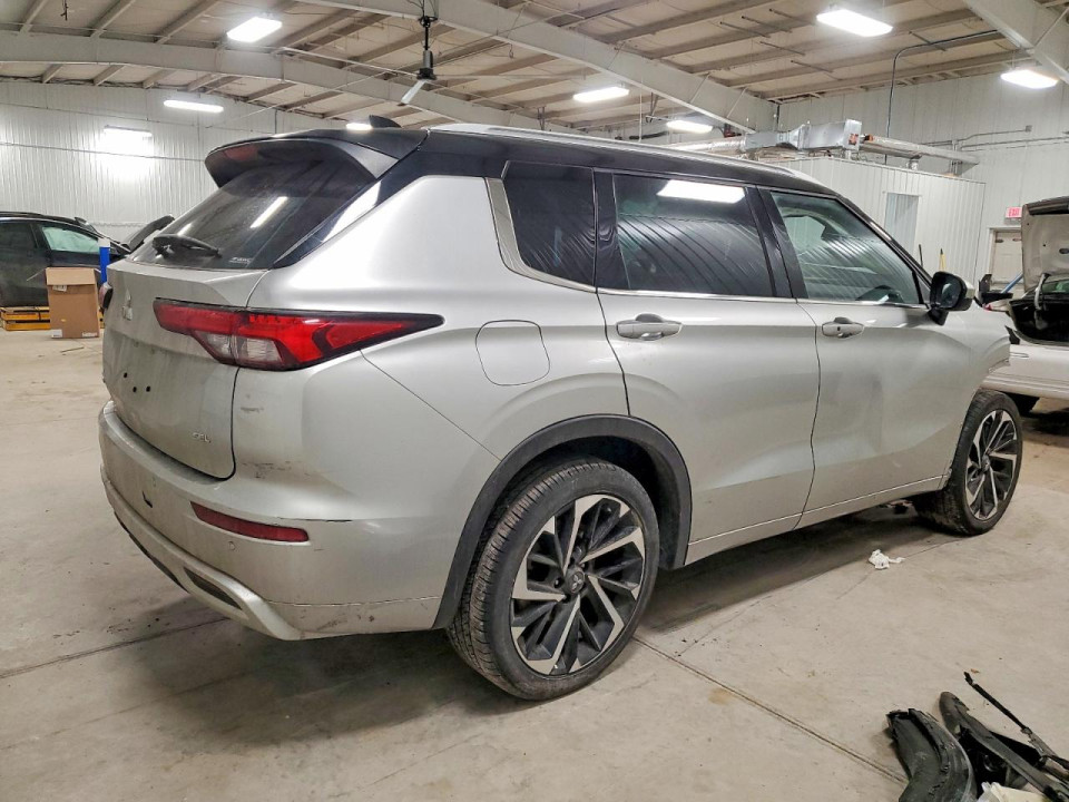 Mitsubishi OUTLANDER 2023 — Copart