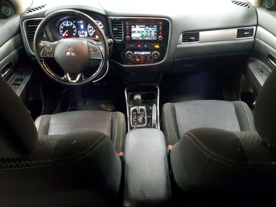 Mitsubishi OUTLANDER 2017 — Copart