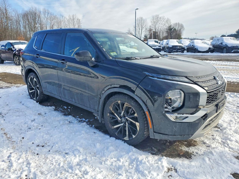 Mitsubishi OUTLANDER 2022 — Copart